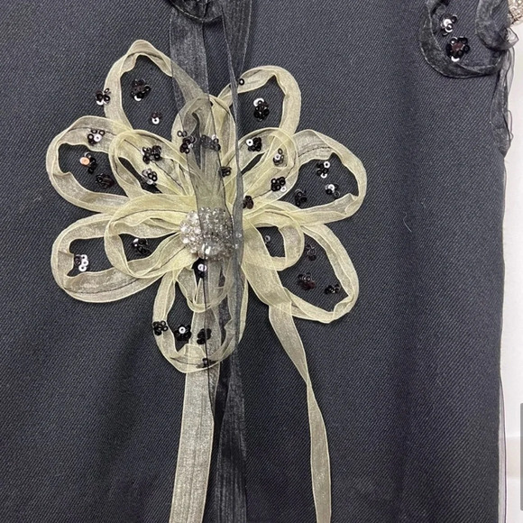 Ruth by Anthropologie skirt with ribbon appliqué flowers - size 4 - Picture 8 of 15